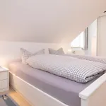 Familyhaus- 8 *